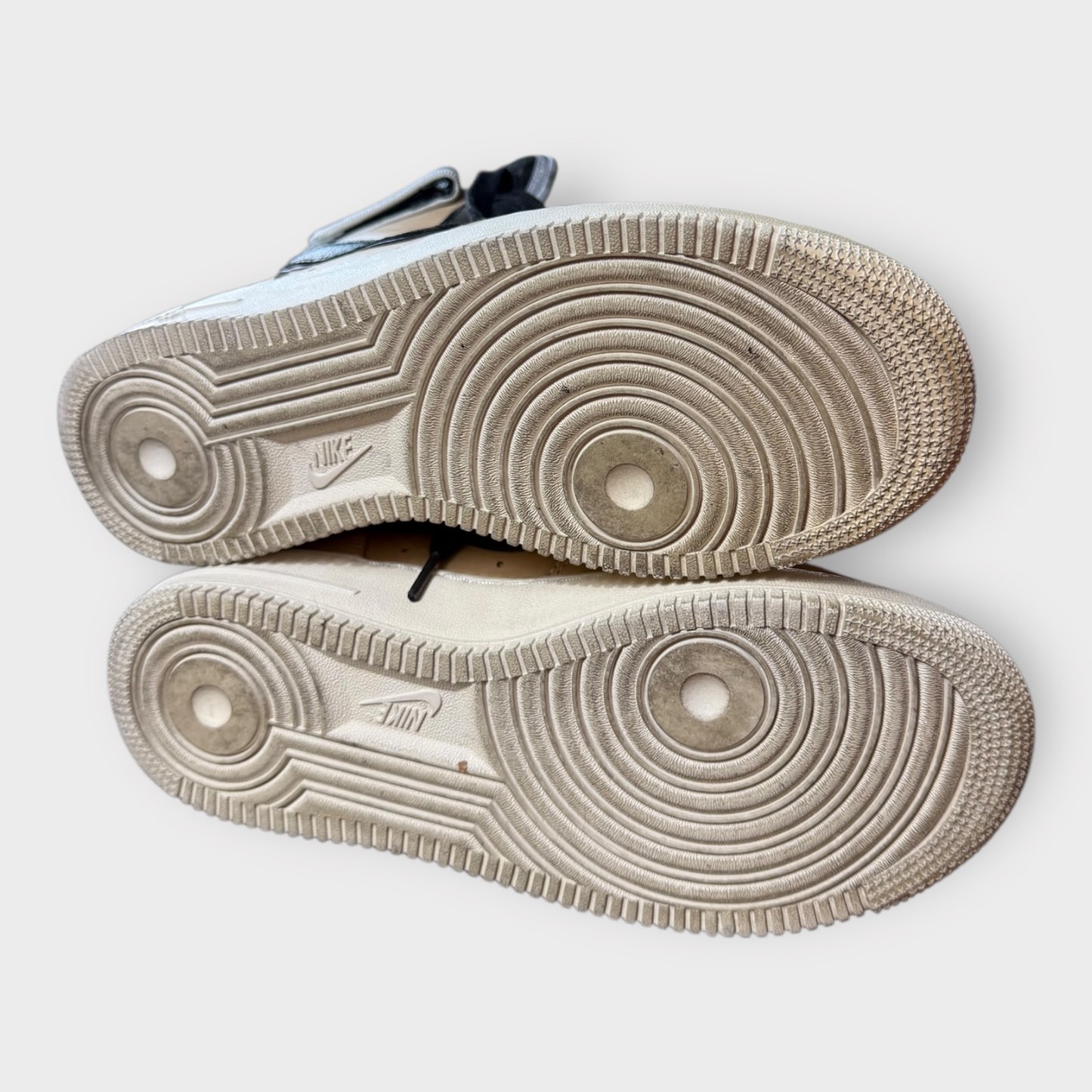 NIKE x Riccardo Tisci - Air Force 1 High SP 'Vachetta Tan'