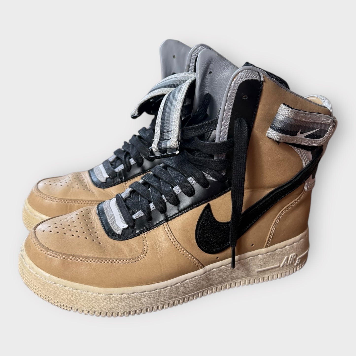 NIKE x Riccardo Tisci - Air Force 1 High SP 'Vachetta Tan'